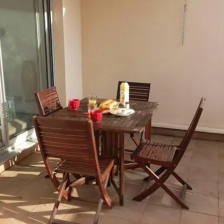 Studio Bormes-les-mimosas, 1 Piece, 4 Personnes - Fr-1-610-86 Апартаменты Борм-ле-Мимоза