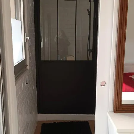 Апартаменты Studio Bormes-les-mimosas, 1 Piece, 4 Personnes - Fr-1-610-86 Борм-ле-Мимоза