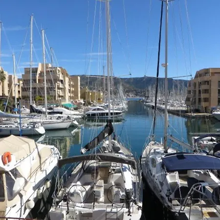 Studio Bormes-les-mimosas, 1 Piece, 4 Personnes - Fr-1-610-86 Daire